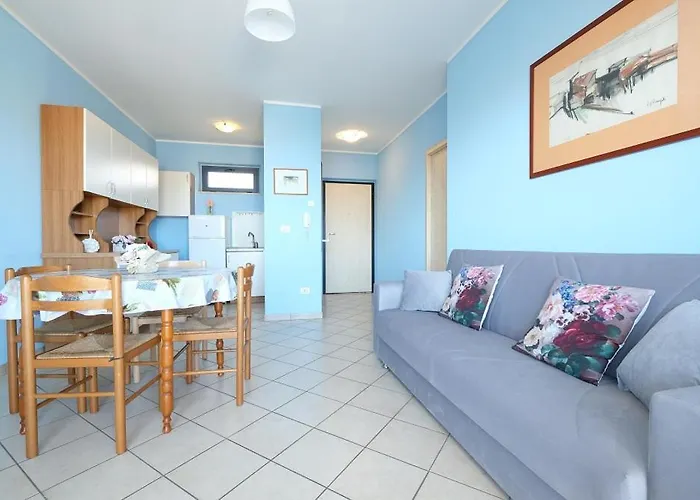 Bay A18 - ピネート